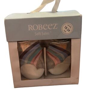 Robeez Girls soft sole shoes 6-12 months